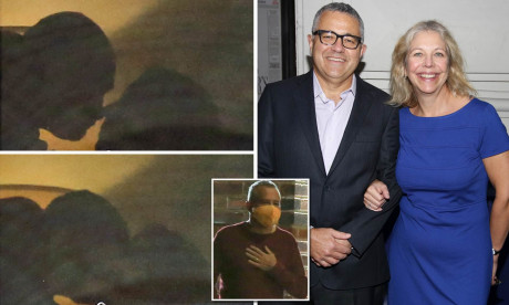 Jeffrey Toobin Seen Kissing Wife Of 34 Years After Zoom Call Mishap Mail