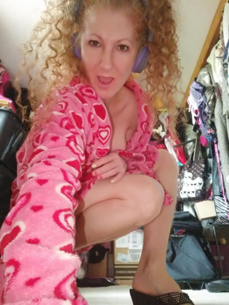Annie Body Pics Photos Other